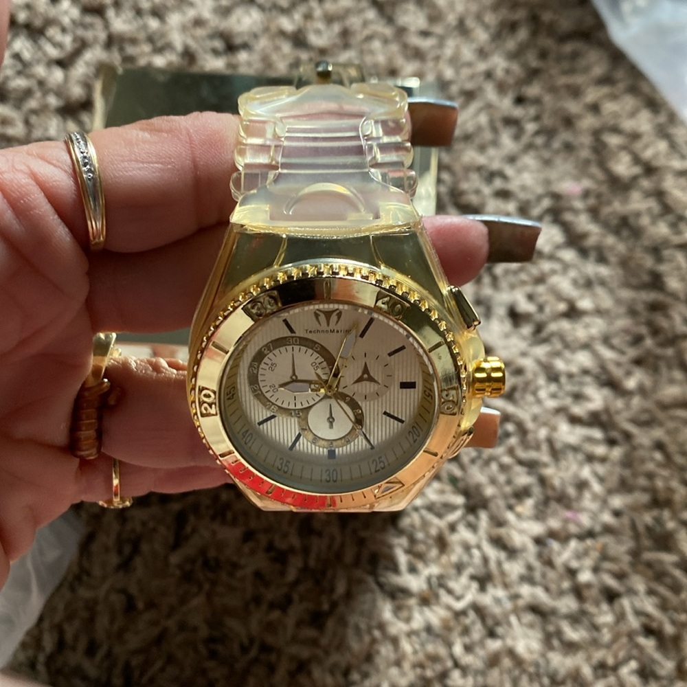 Watch - Picture 3 of 3